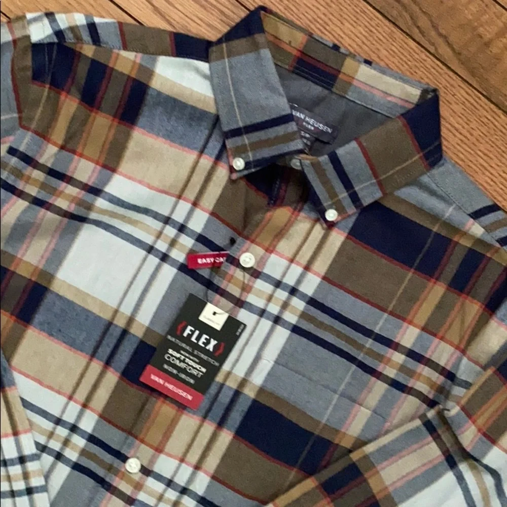 Van Heusen flex plaid longsleeve button down shirt size small 14-14.5